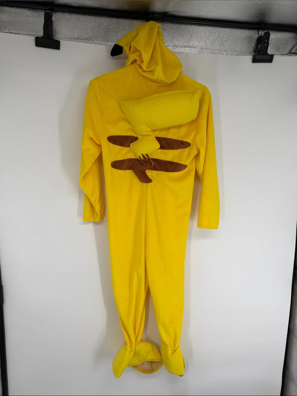 Pokemon Pikachu Costume Big Kids Size Medium? please see measurements